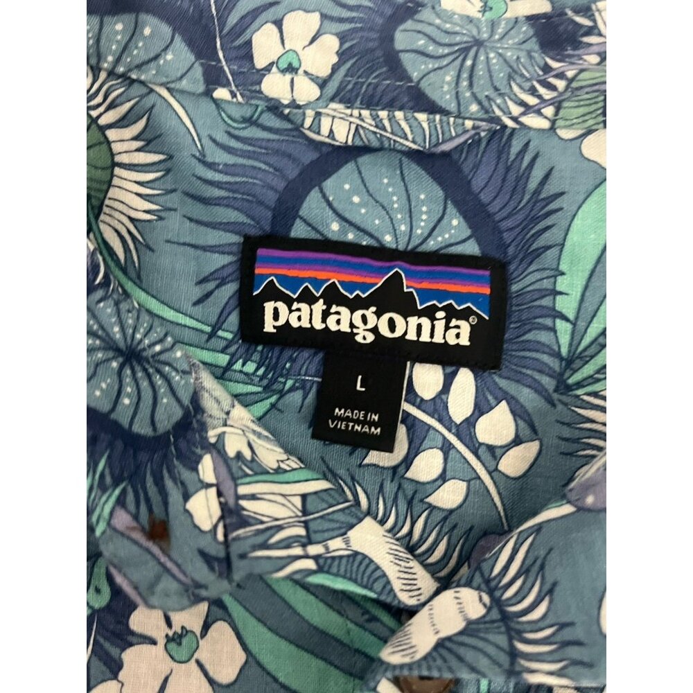 Patagonia Men's L Camp Shirt Seashell Shell Anenome Ocean Top Blue Green - Picture 3 of 8